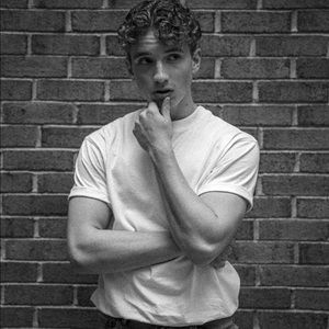 Meet your Posher, Jackson